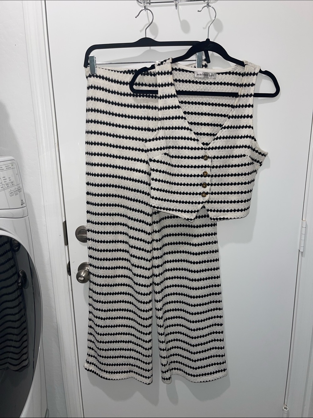 Striped Knit Vest & Wide-Leg Pant Set - Black & Cream Steve Madden Size Medium